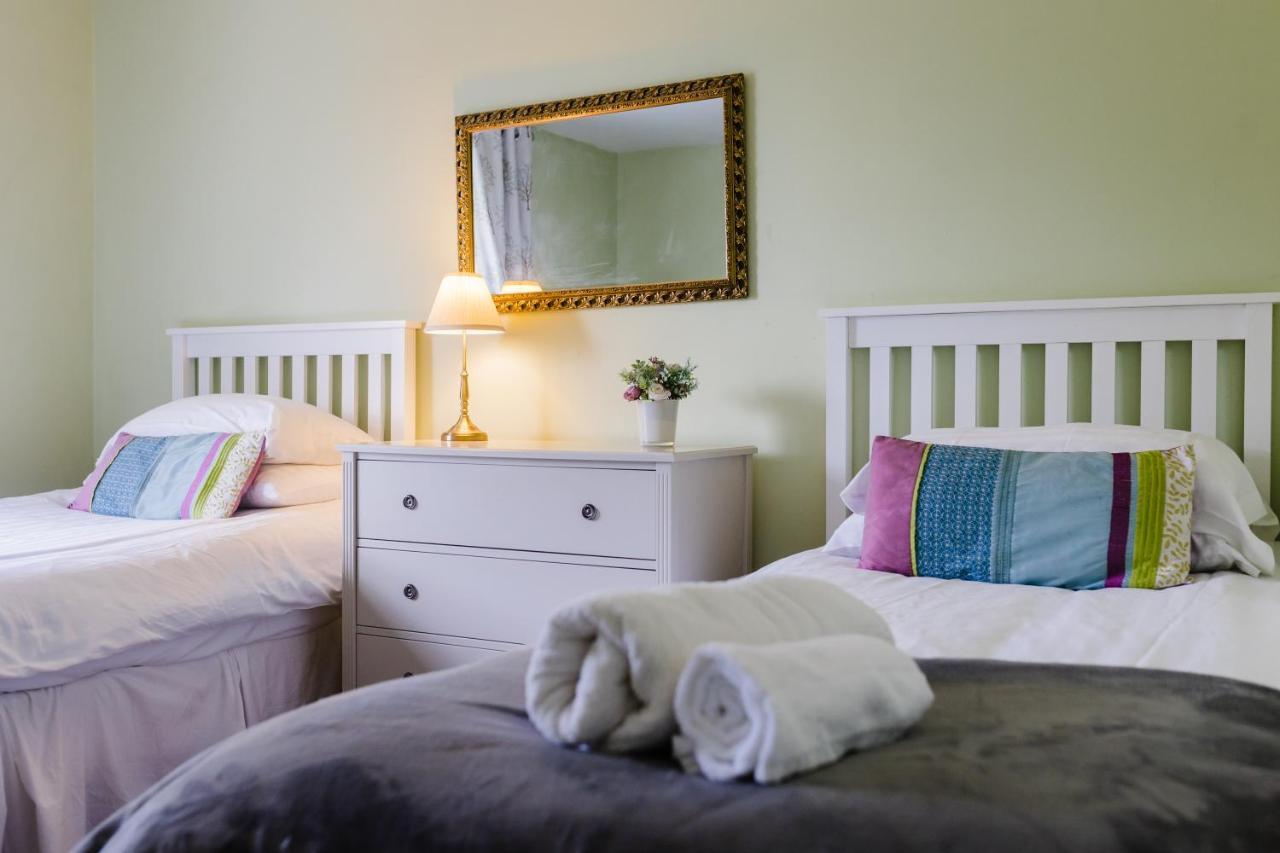 May Tree Cottage Manorbier 5 Mins From The Beach Sleeps 4 Экстерьер фото