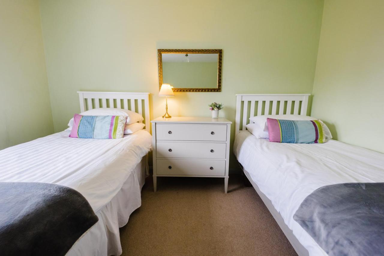 May Tree Cottage Manorbier 5 Mins From The Beach Sleeps 4 Экстерьер фото